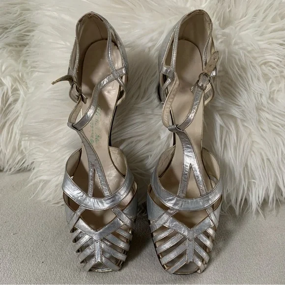 Antique 1920s Silver Leather T-Strap Art Deco Heels - Picture 9 of 16